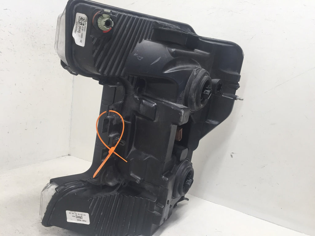 Headlight Damaged Passenger RH Ford F 250 F 350 2017 2018 2019 JC3B-13005-AC OEM