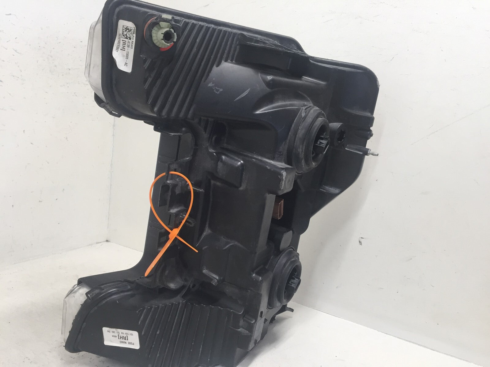 Headlight Damaged Passenger RH Ford F 250 F 350 2017 2018 2019 JC3B-13005-AC OEM