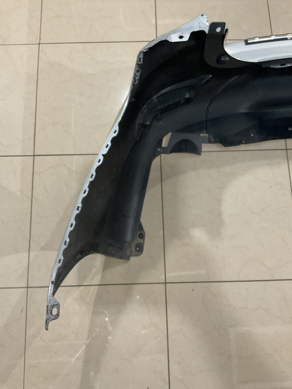 Rear Bumper LOCAL Silver 16-20 Infiniti QX60 3.5L 85022+9NC0H OEM