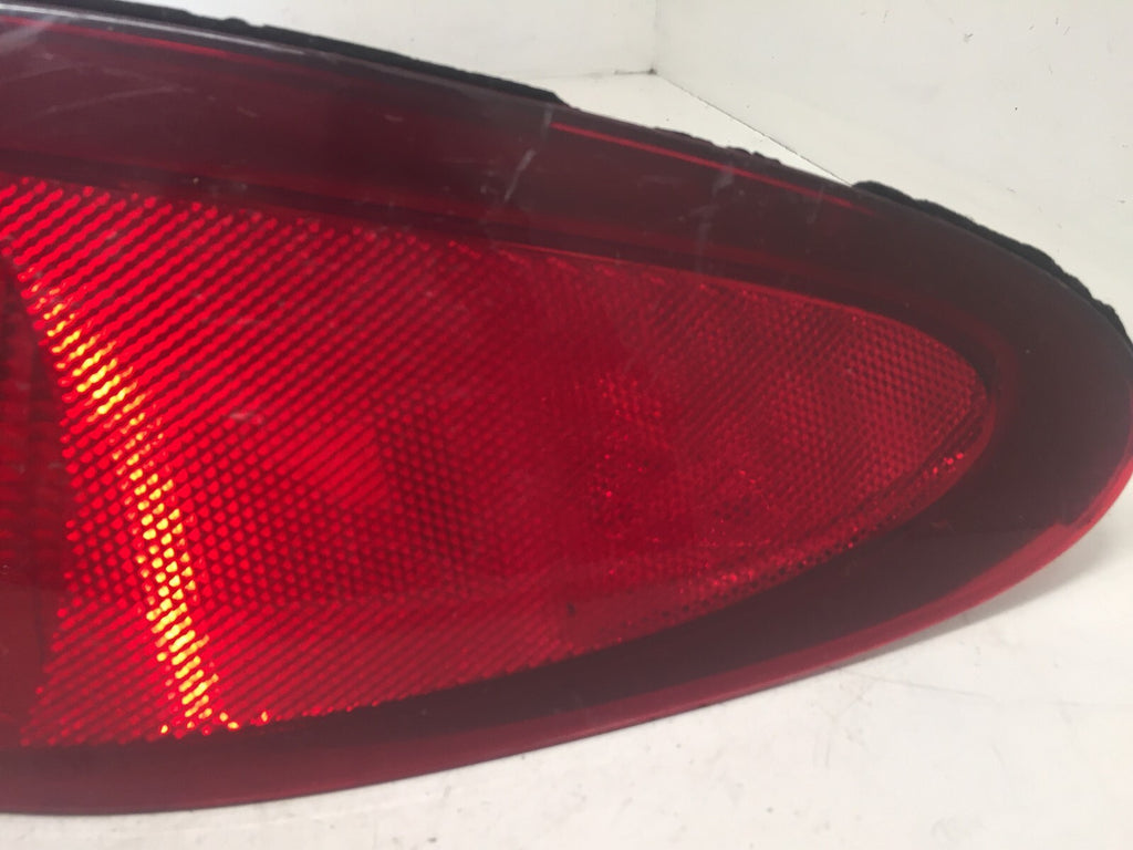Tail light Damaged Left Driver LH Mercury Tracer Sedan 99-02 F8CB-13B504-CA OEM