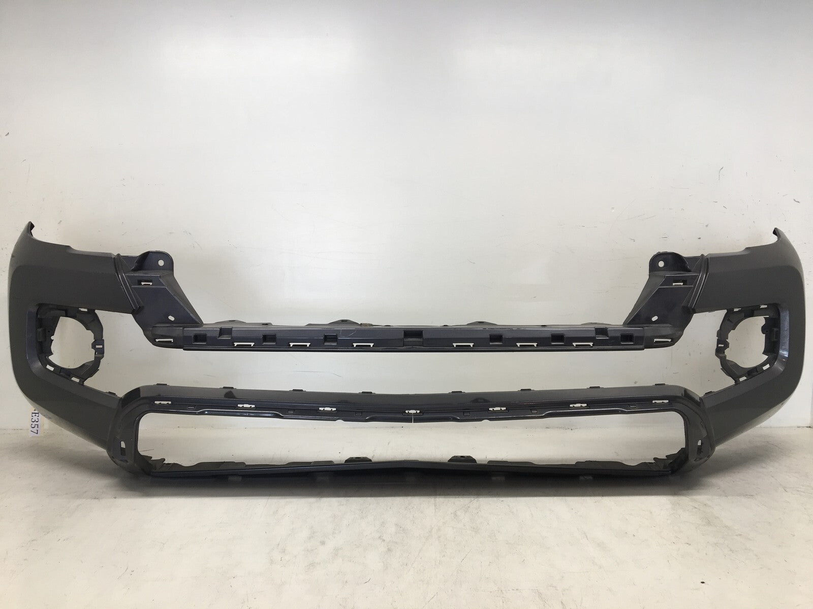 Front Bumper Cover Toyota Tacoma SR SR5 Limited w/Wheel Flare Holes 16-2018 OEM3