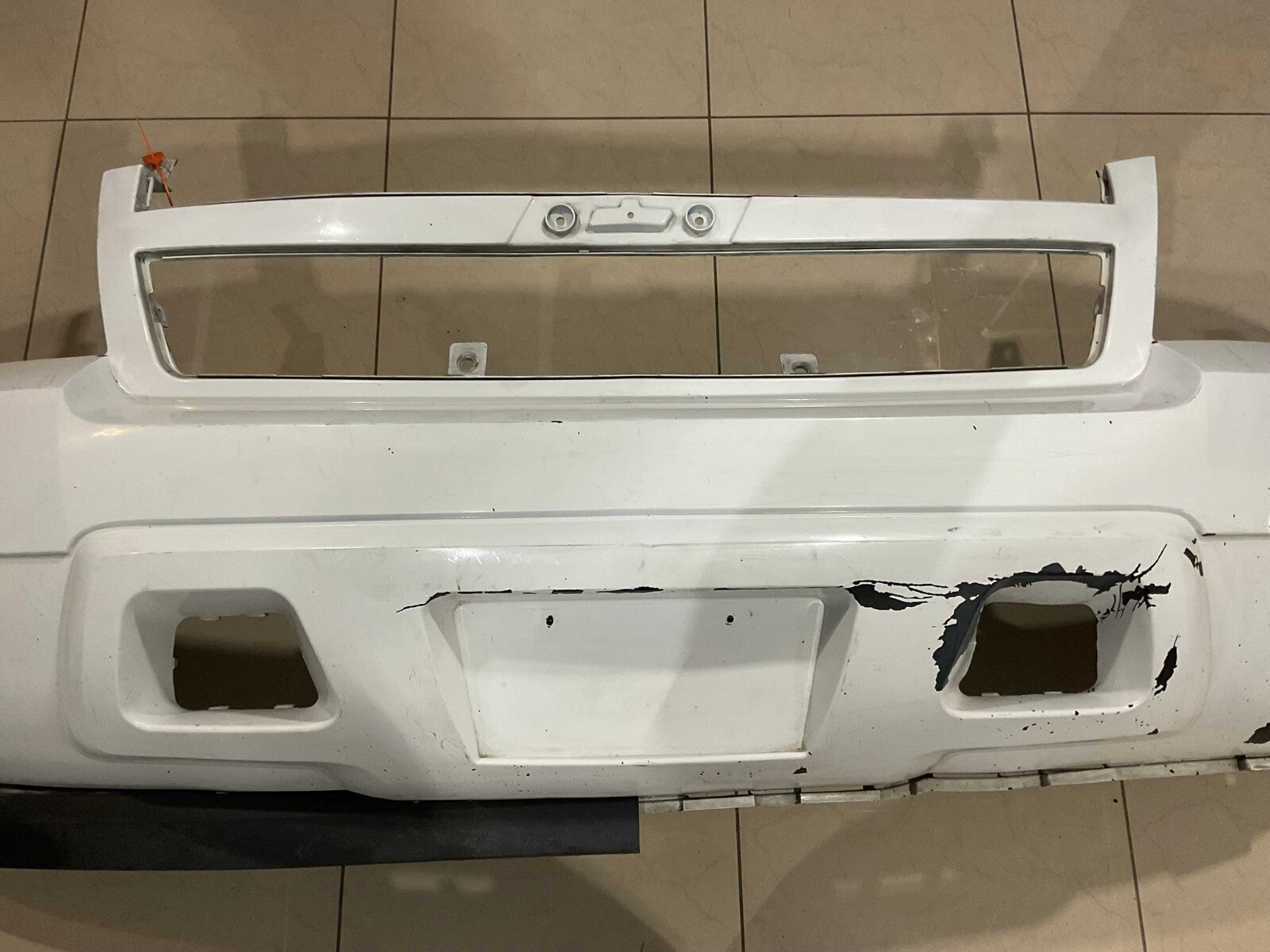 Front Bumper Cover White Chevrolet Suburban 1500 Tahoe 2500 2007-2013 CAPA