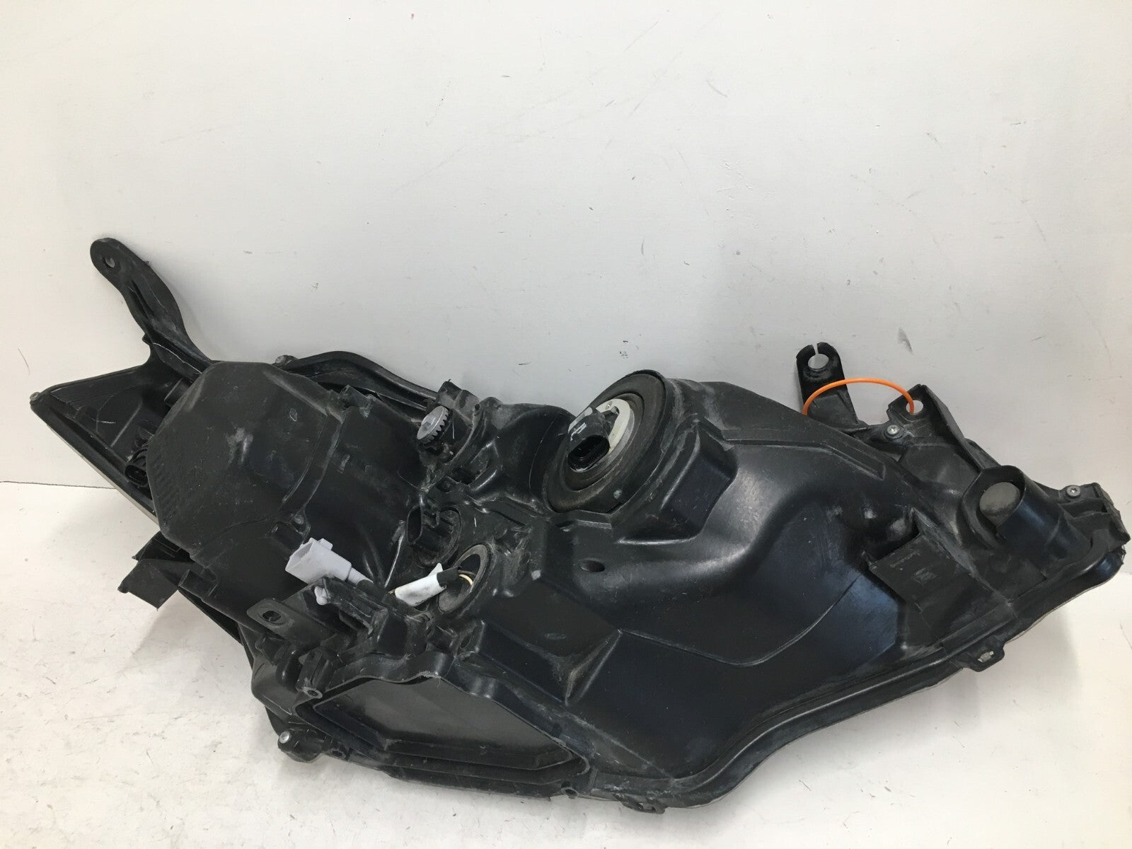 Headlight Damaged Headlamp Driver LH Toyota Corolla 2014-2016 81150-02E60 OEM