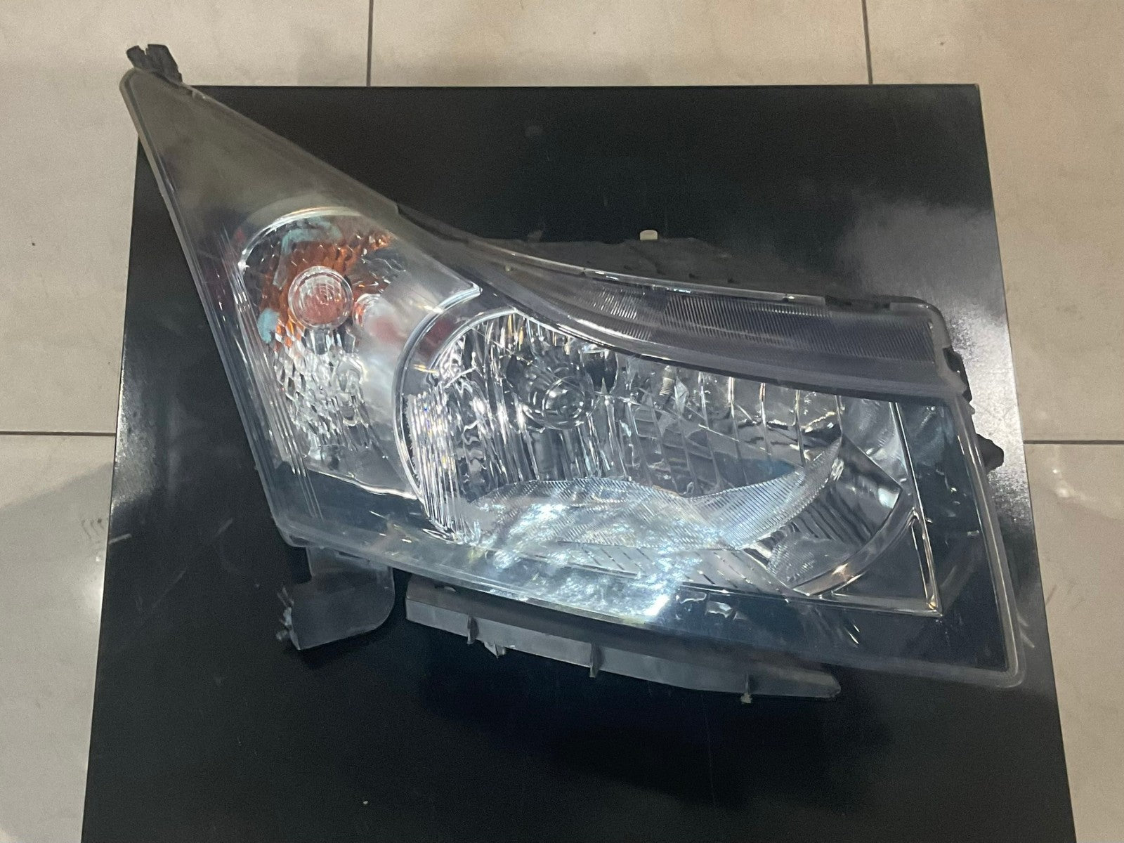 Headlight Right Passenger RH 2011 2012 2013 2014 2015 Chevy Cruze LS LT CAPA