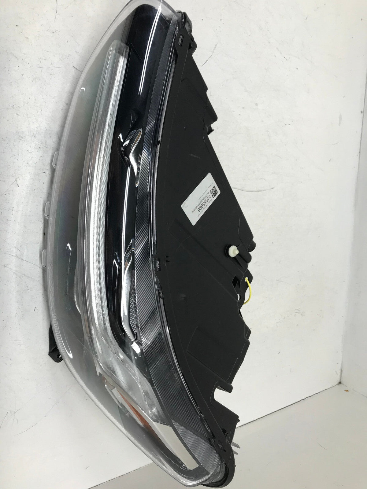 Headlight Damaged Left LH Driver 2019-2021 Volvo XC40 31655996 OEM