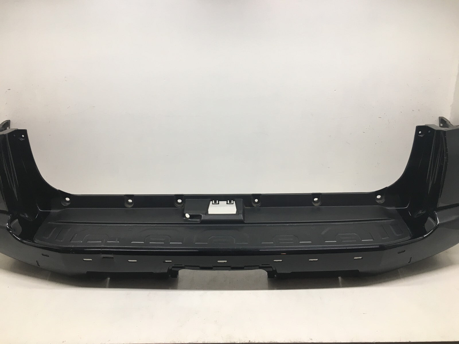 Rear Bumper Cover Toyota 4Runner SR5 w/o Off Road Pkg w/o Chrome 2014-2018 OEM