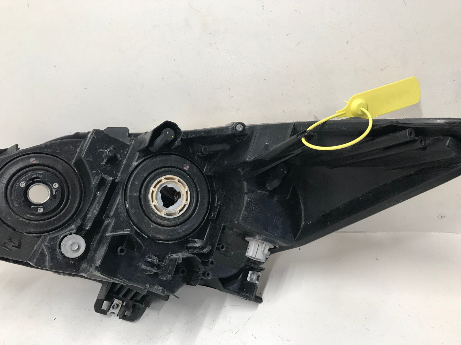 Headlight Damaged Right passenger RH Mazda 3 Speed 2010-2013 BBM4-51030 OEM