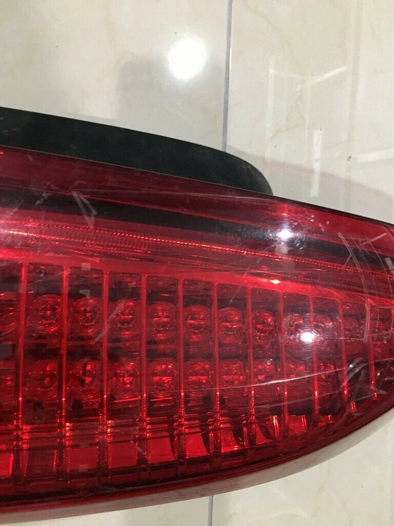 Tail light Damaged Led Right RH Passenger Cadillac CTS Sedan 2008-2014 Original