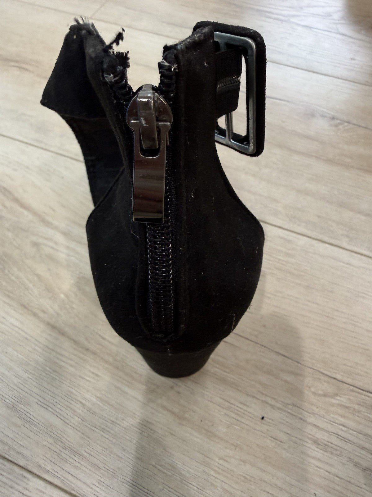 Rouge Helium High Heels - size 7.5