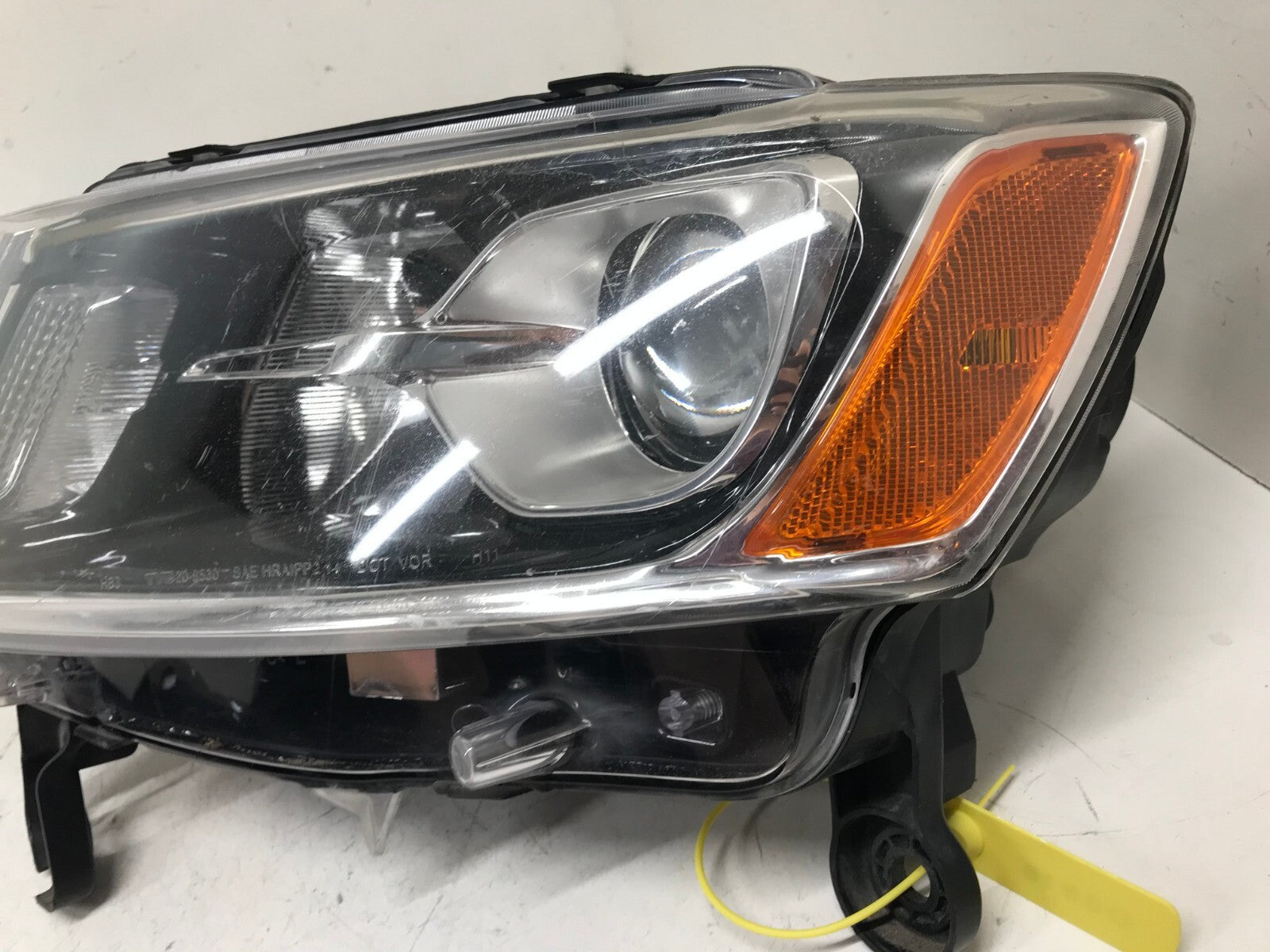 Headlight Damaged Left LH Driver Jeep Grand Cherokee 2014 2015 2016 CAPA