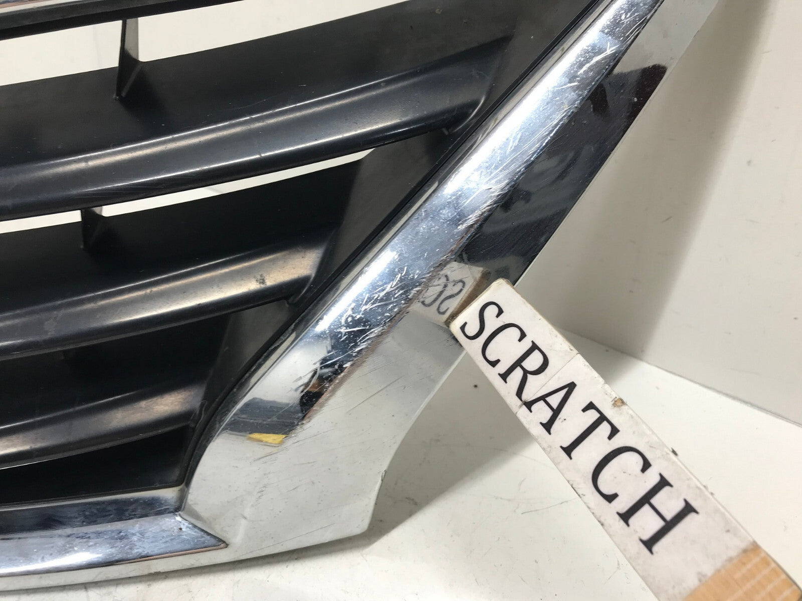 Grill Grille 15-19 Nissan Versa Sedan 62310-9KM0A OEM