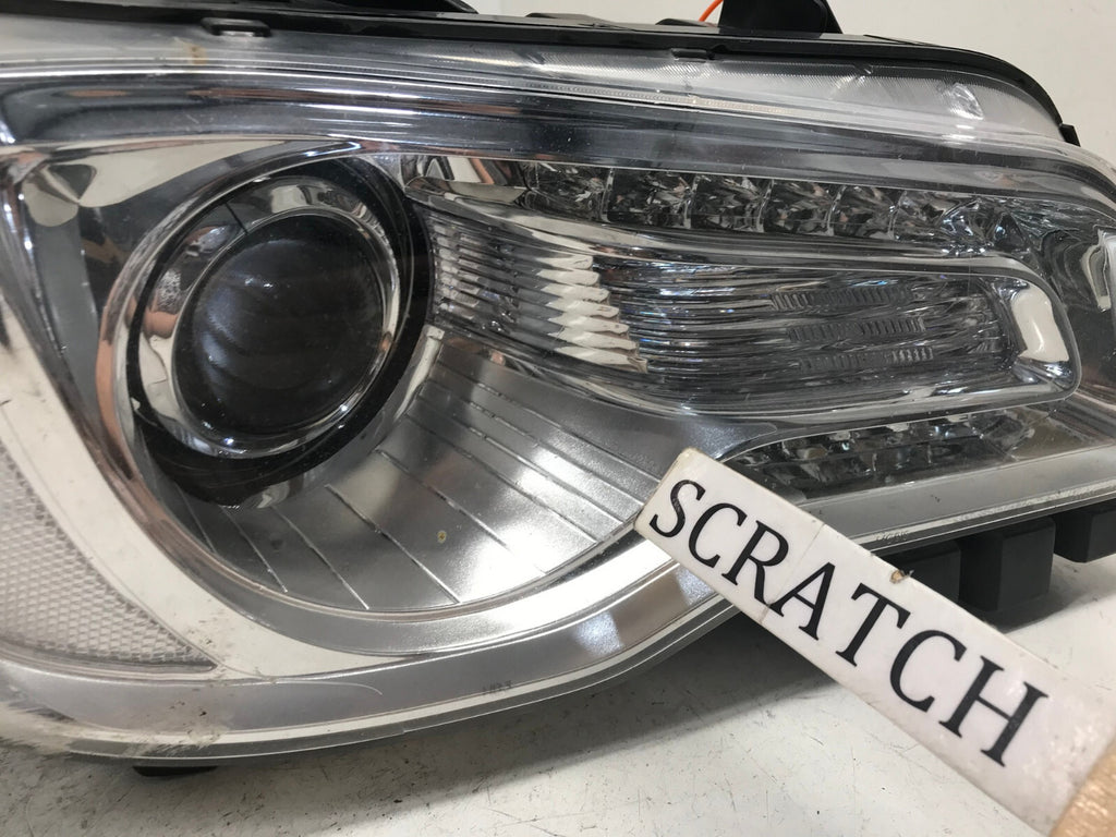 Headlight Damaged Passanger Side RH 18-22 Chrysler 300 L 68269810AC OEM