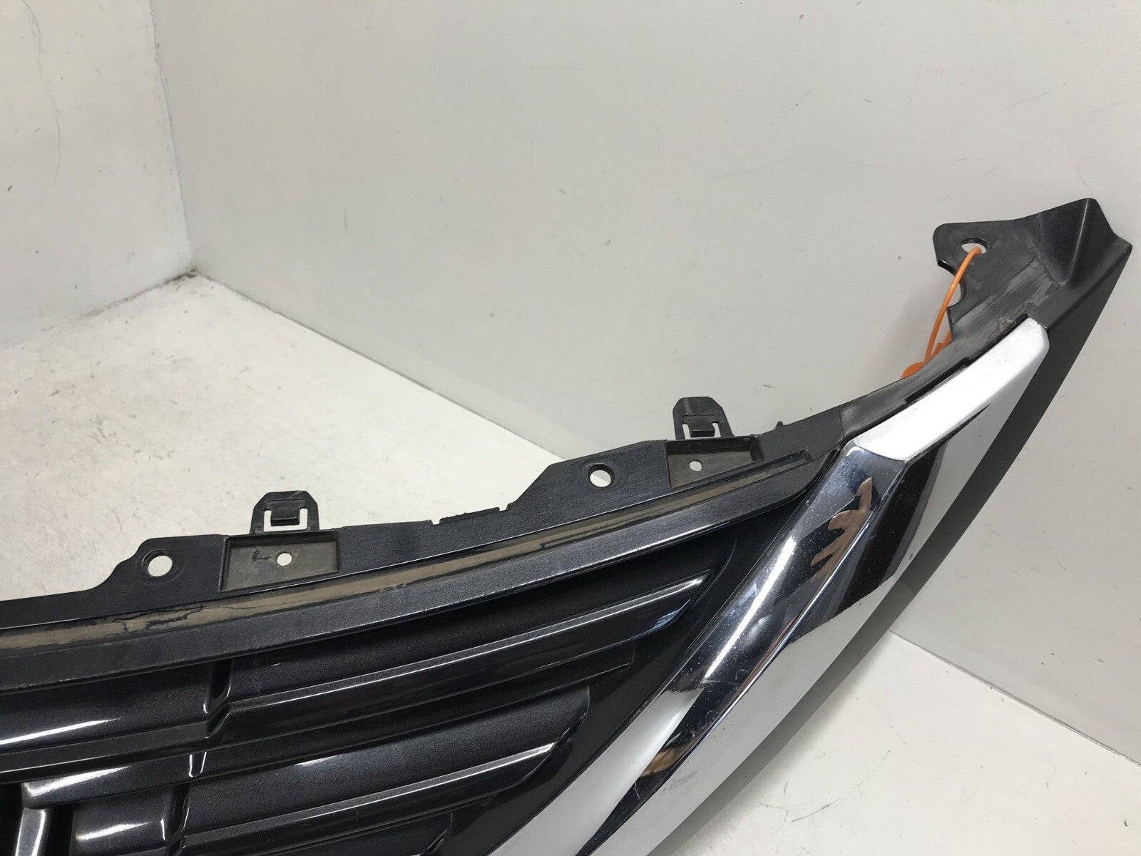 Grille Grill Nissan Altima 2016-2018 62310-9HS1A OEM3