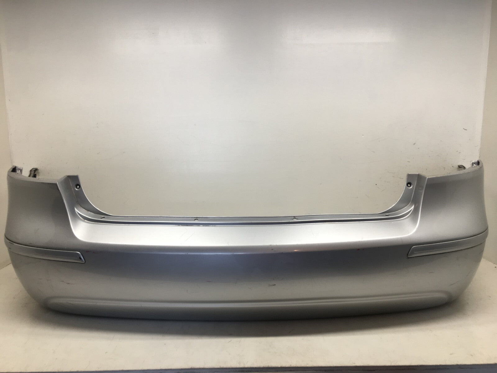 Rear Bumper Cover Hyundai Sonata GLS SE Limited 2 4L Only 09 10 86611-0A800 OEM