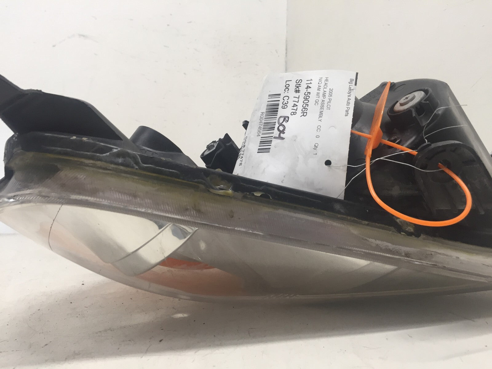 Headlight Damaged Headlamp Passenger Right RH Honda Pilot 03-05 33101S9VA01 OEM