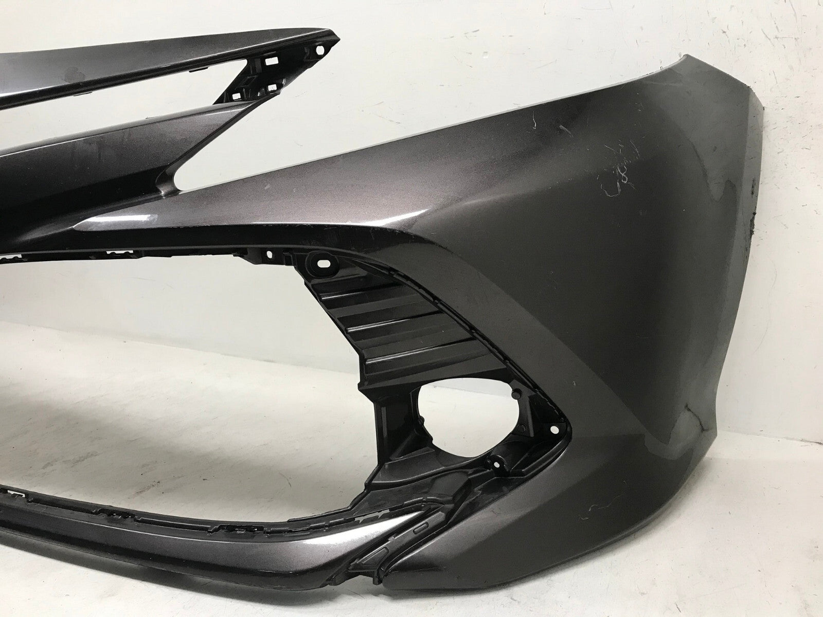 Front Bumper Cover Toyota Camry LE/XLE/Hyb LE/Hybr XLE 4X7 2018 52119-06D90 OEM3