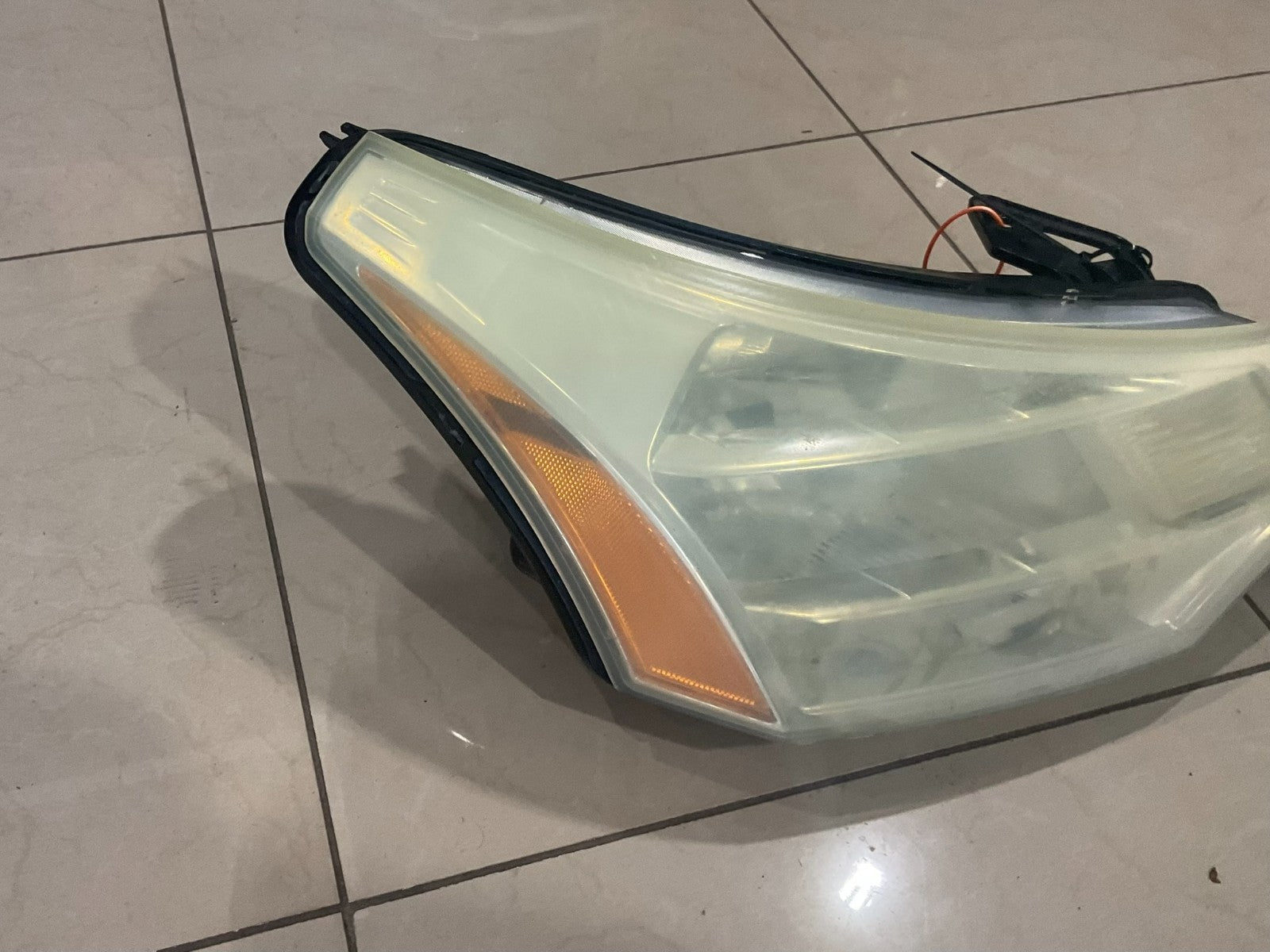 Headlight Right Passenger RH 2008 09 10 2011 Ford Focus S | SE | SES | SEL CAPA