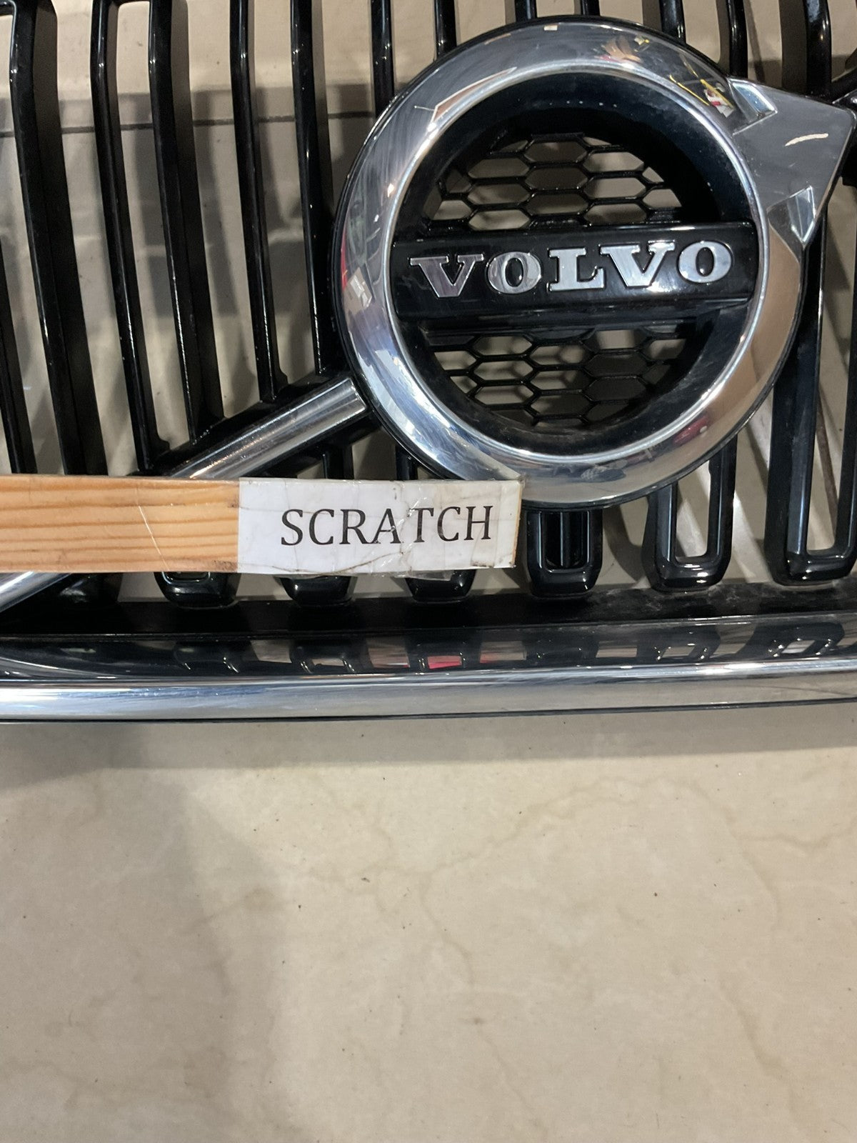 Grille Grill 2018-2023 Volvo XC60 31425537 OEM