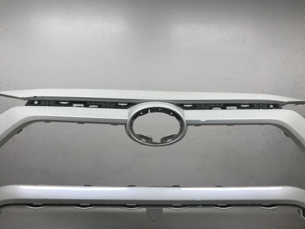 Front Bumper Cover 070 2019-2021 Toyota RAV4 LE/XLE/Hybrid LE 52119-0R200 OEM