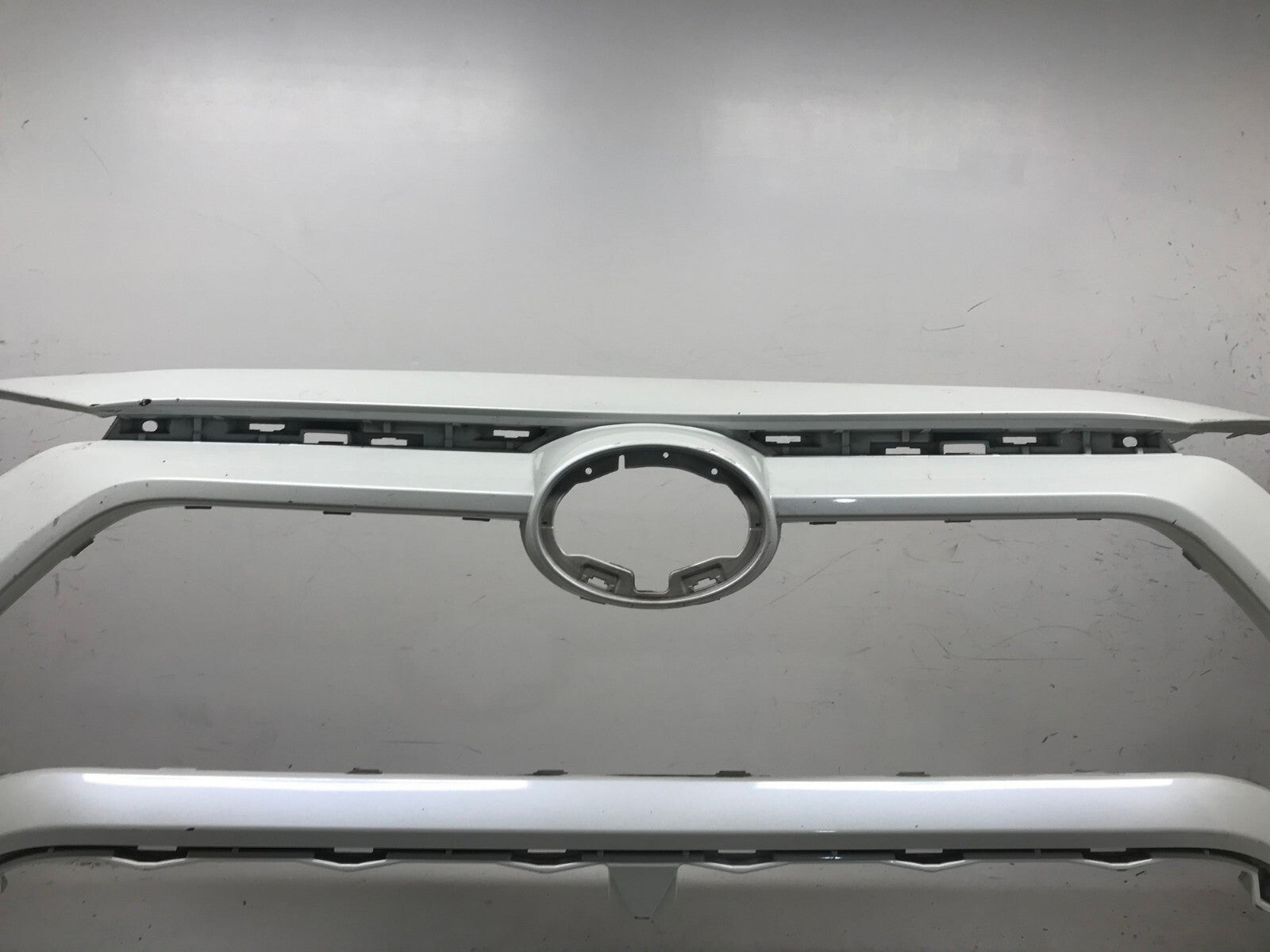 Front Bumper Cover 070 2019-2021 Toyota RAV4 LE/XLE/Hybrid LE 52119-0R200 OEM