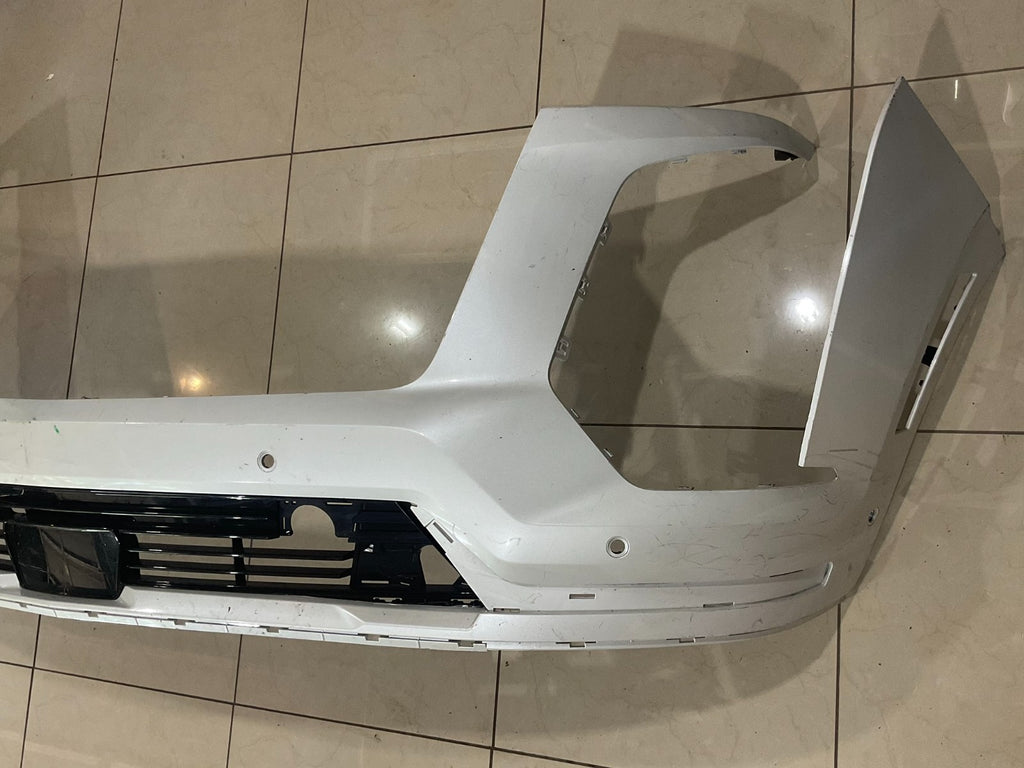 Front Bumper Cover White 2025 Cadillac Escalade 84966320 OEM