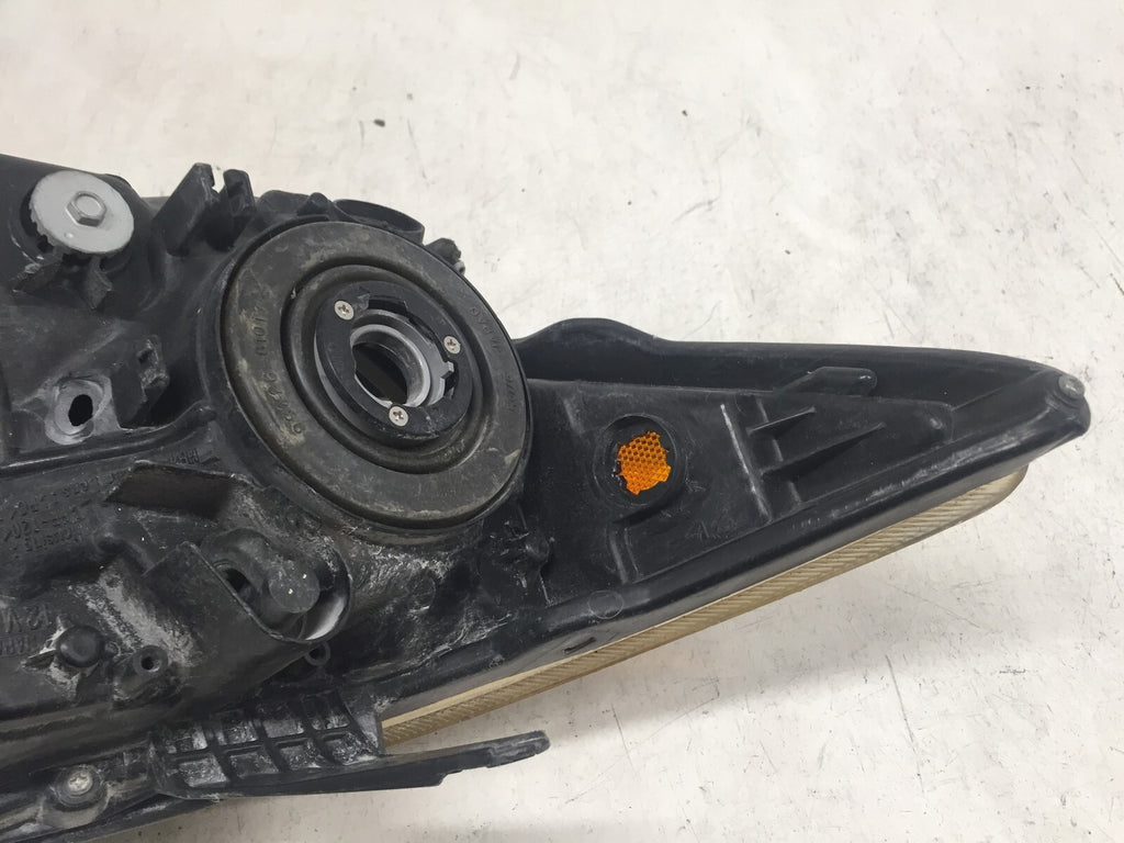 Headlight Damaged Halogen Headlamp Driver LH Scion tC 2005-2007 81170-21130 OEM