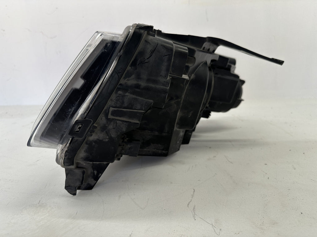 Headlight Damaged Passenger RH 2014 - 2016 Jeep Grand Cherokee 68236108AC OEM