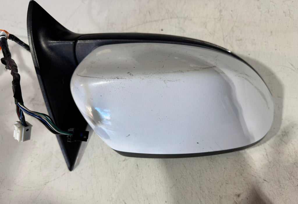 Front Right Side Door Rear View Mirror White 14-22 Jeep Cherokee 1UV68GW7AD OEM