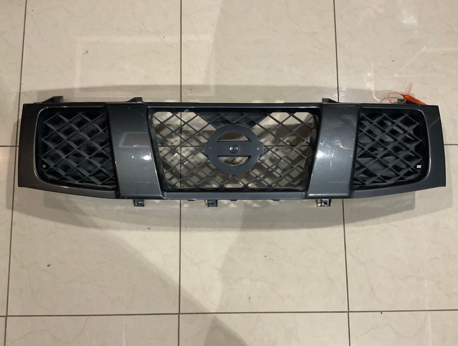 Grill Grille Dark Grey 2005-2007 Nissan Armada 62310-7S000 OEM