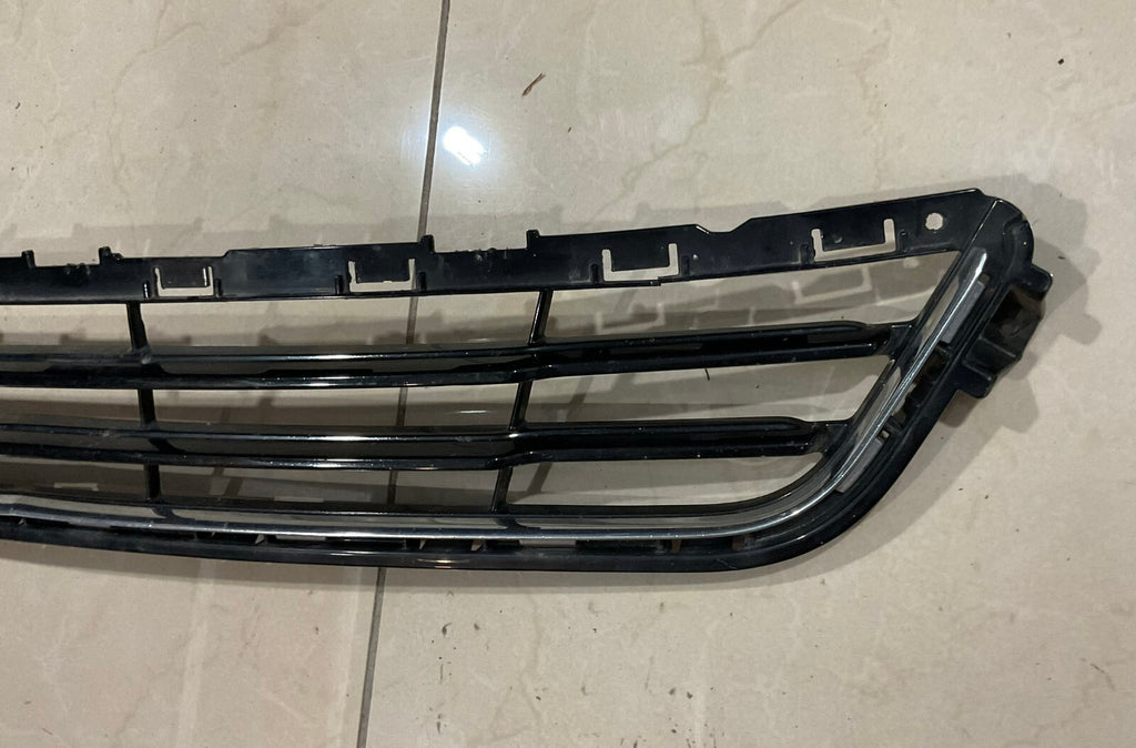 Grill Grille Black 2013-2016 Ford Fusion ds7317b96838w OEM