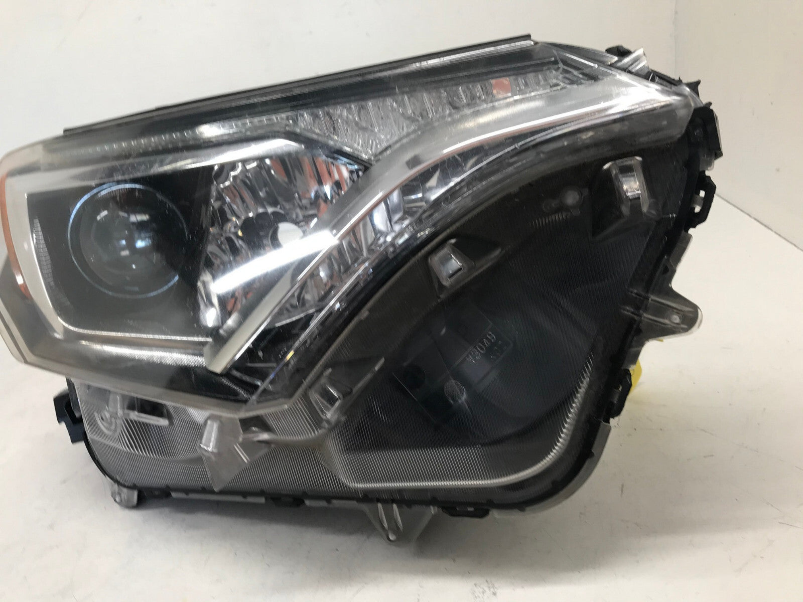 Projector Headlight Damaged Right RH Toyota RAV4 2016 2017 2018 8114542670 OEM