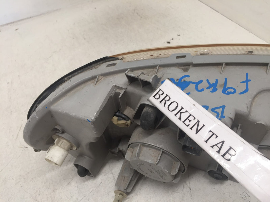 Headlight Damaged Halogen Left Driver Side Kia Sedona 2002-2005 0K52Y-1040A OEM
