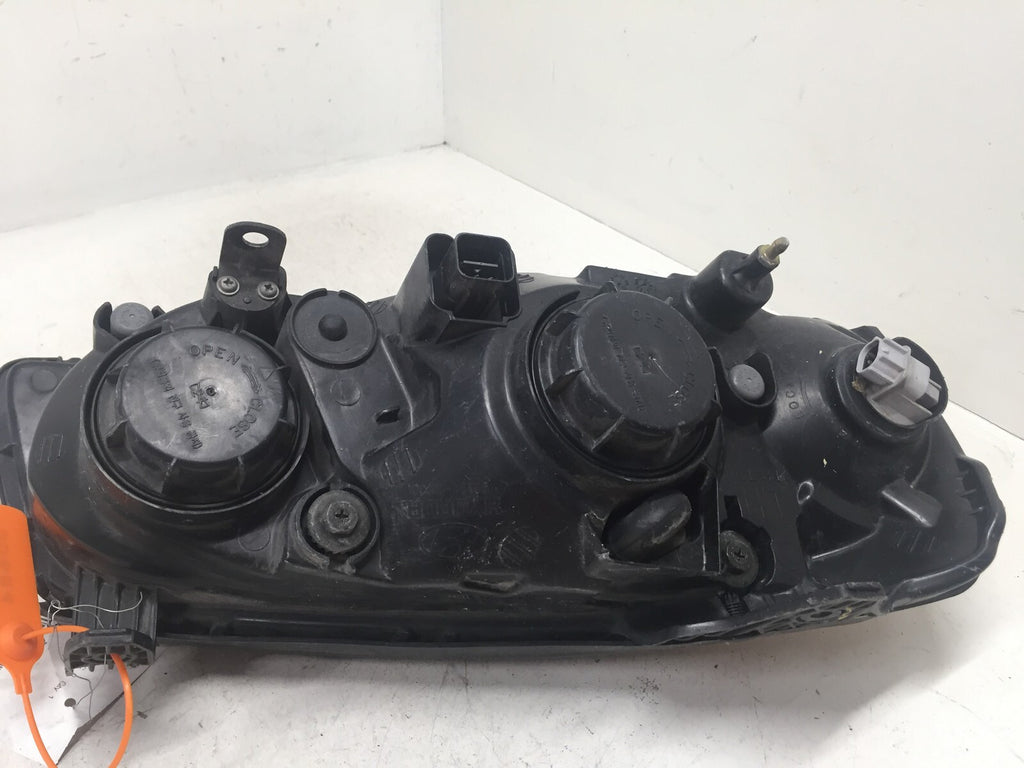 Headlight Damaged Headlamp Driver LH Hyundai Elantra 2004-2006 92101-2D550 OEM