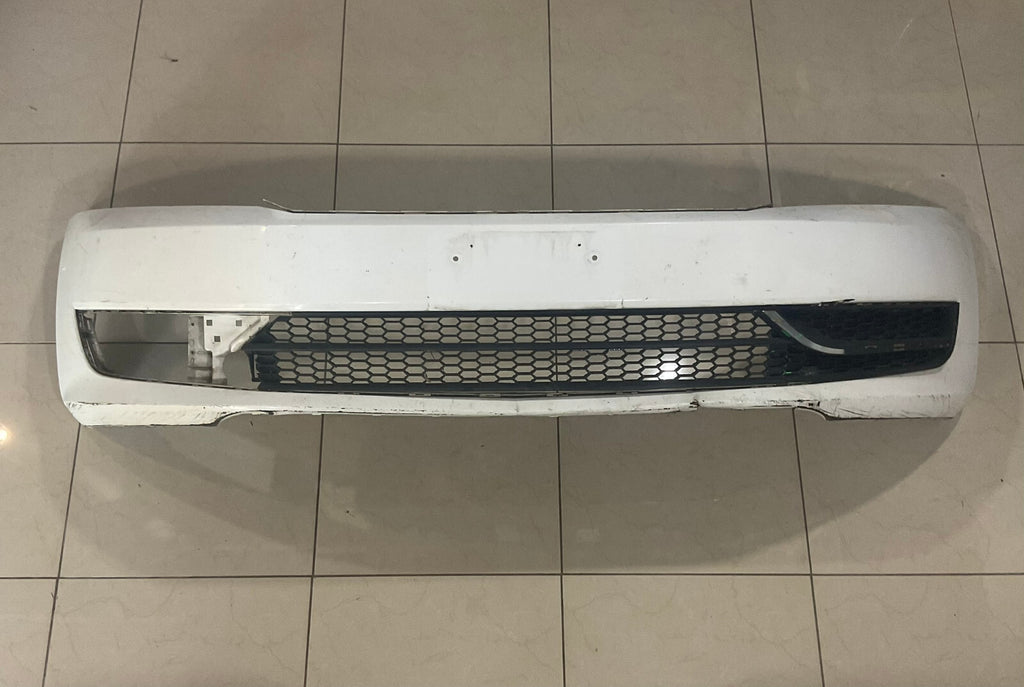 Front Bumper Cover White Volkswagen Passat 2016 2017 2018 561+807+221 OEM