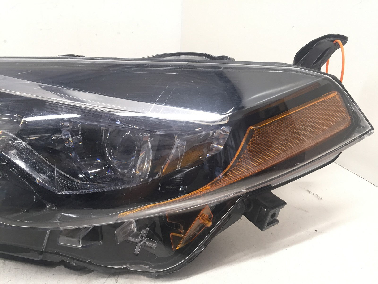 Headlight Damaged Headlamp Driver LH Corolla CE L LE ECO 17-19 81150-02M70 OEM