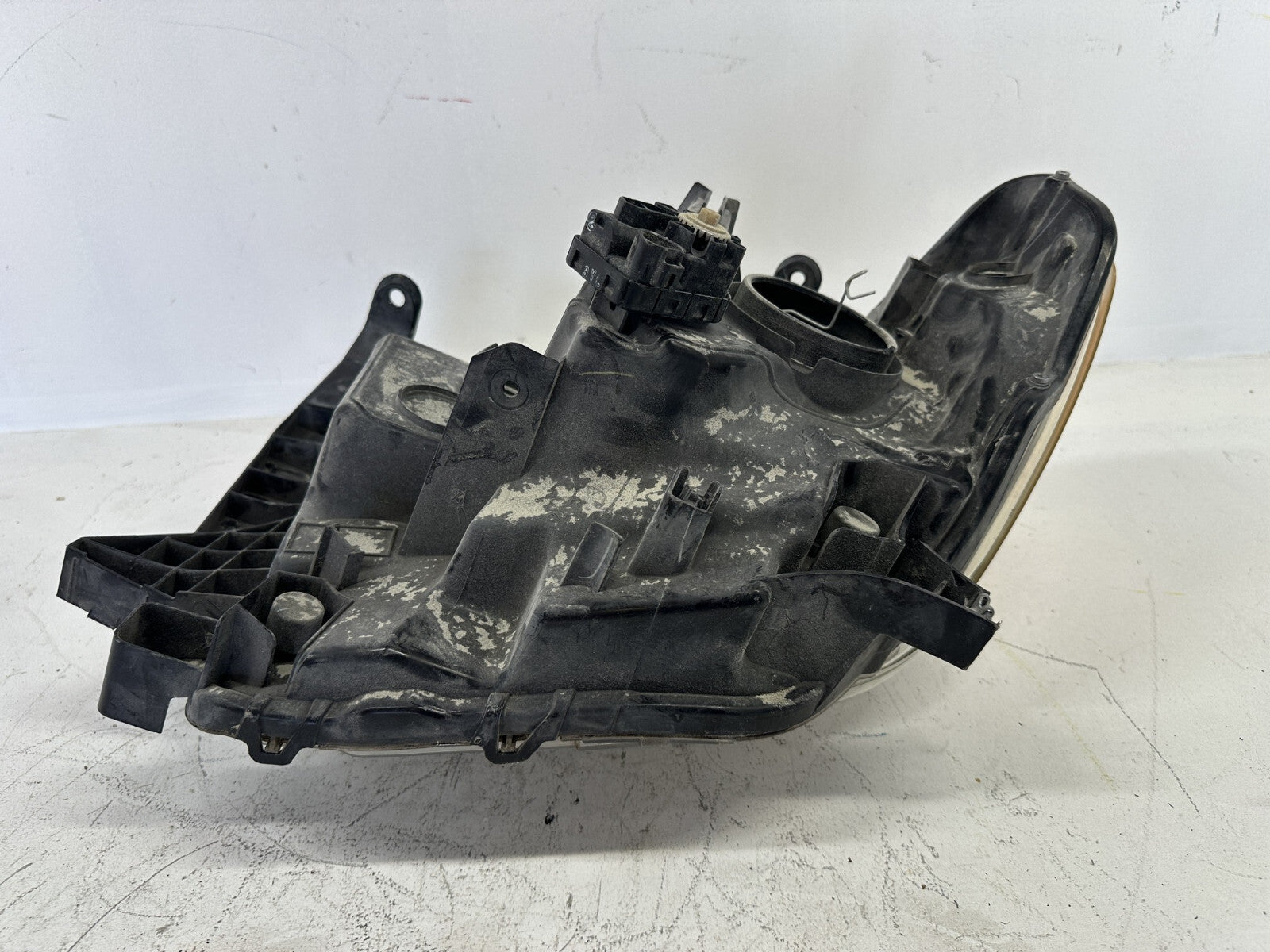 Headlight Right Passenger RH Damaged 2014-2017 Toyota Tundra 81110-0C101 OEM