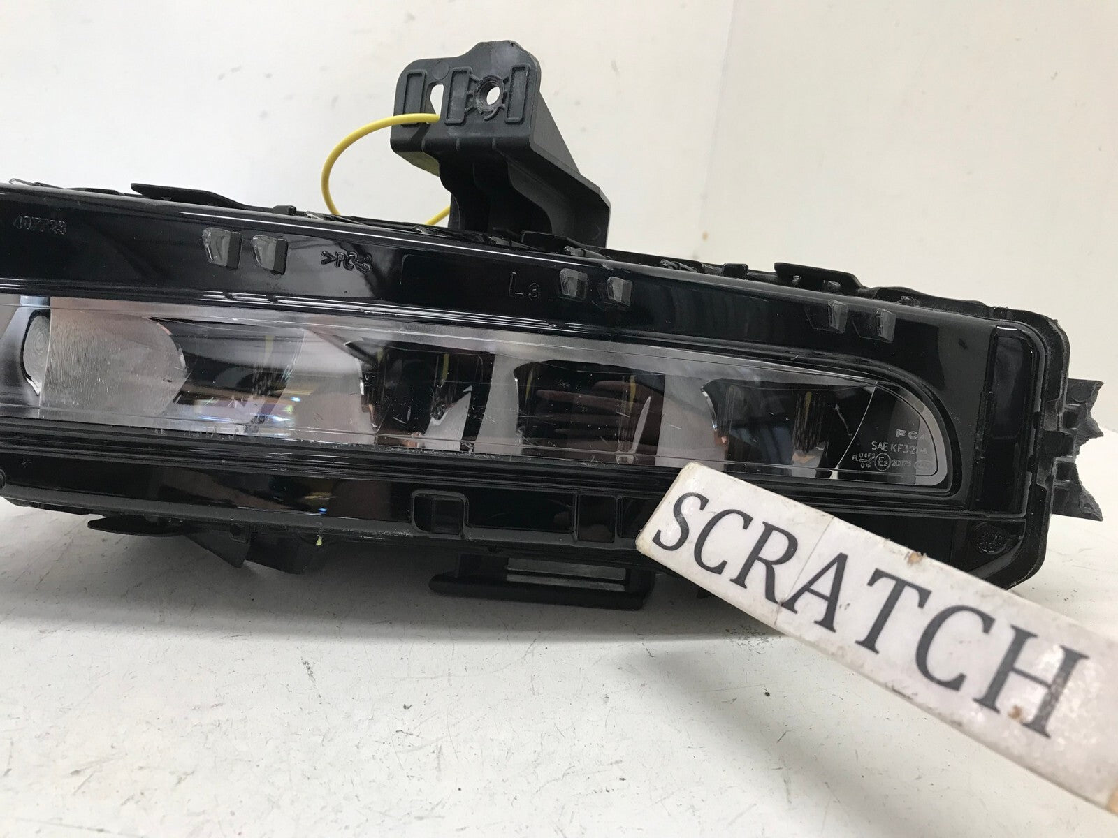 Fog light Damaged LH Driver  Jeep Grand Cherokee 2022 68465141AC OEM