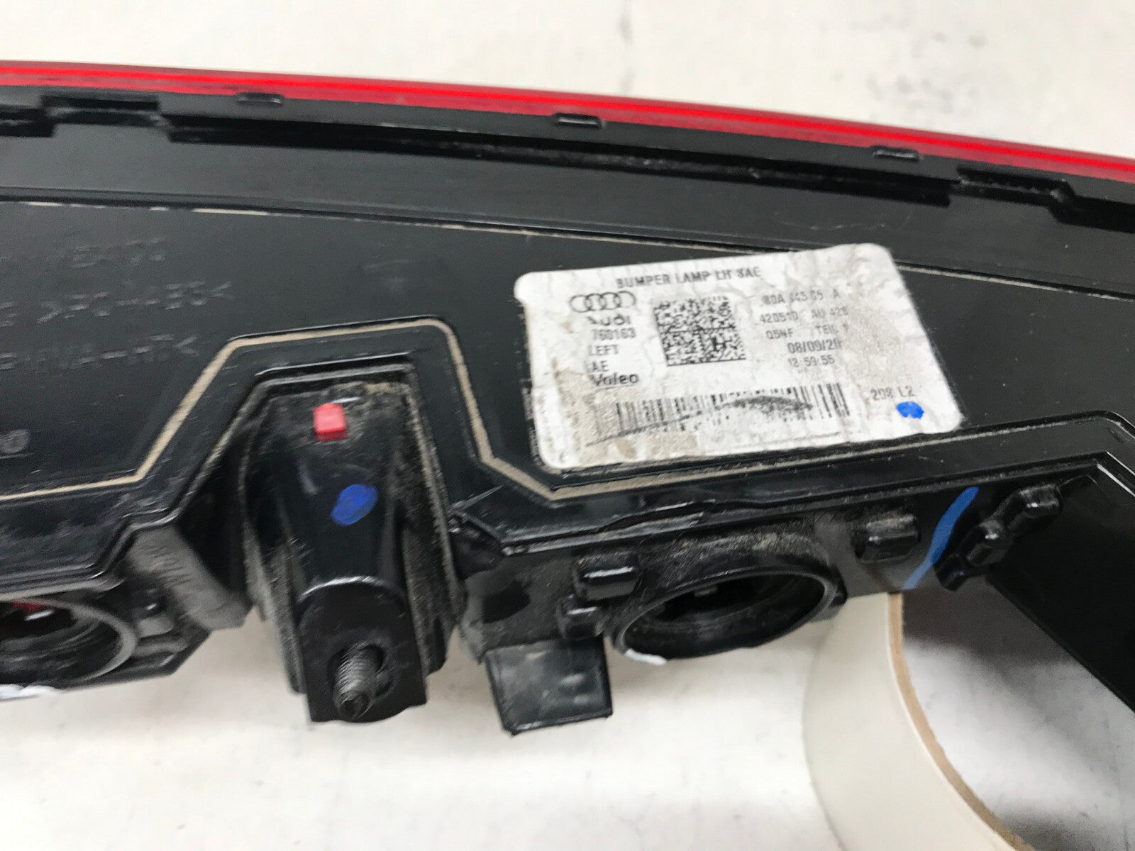 Cracked Tail Light Left LH Driver Audi Q5 2018-2021 80A945069A OEM