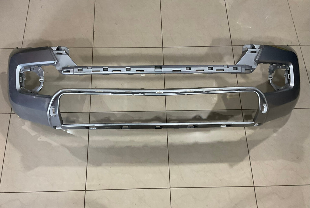 Front Bumper Cover Silver Toyota Tacoma SR SR5 Limited 2016-2018 52119-04240 OEM