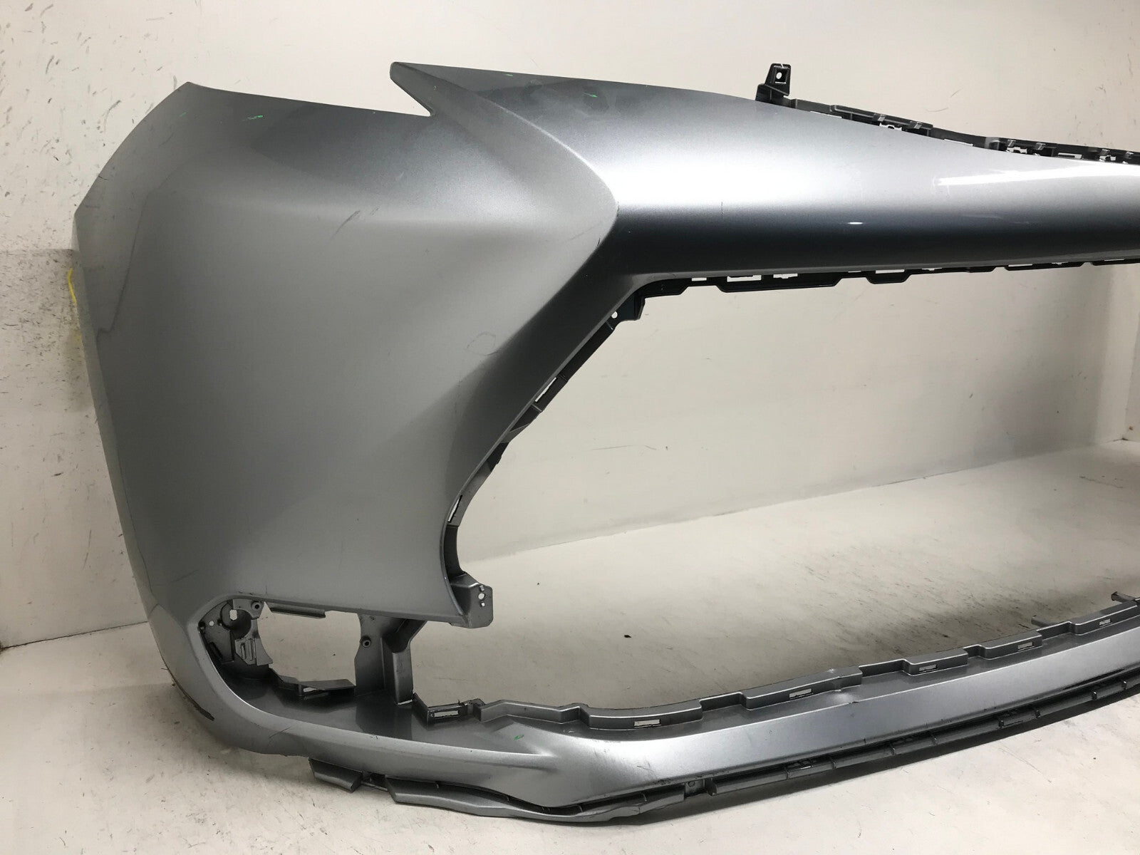 Front Bumper Cover Toyota Sienna Silver 2020 2021 2022 52119-08100 OEM