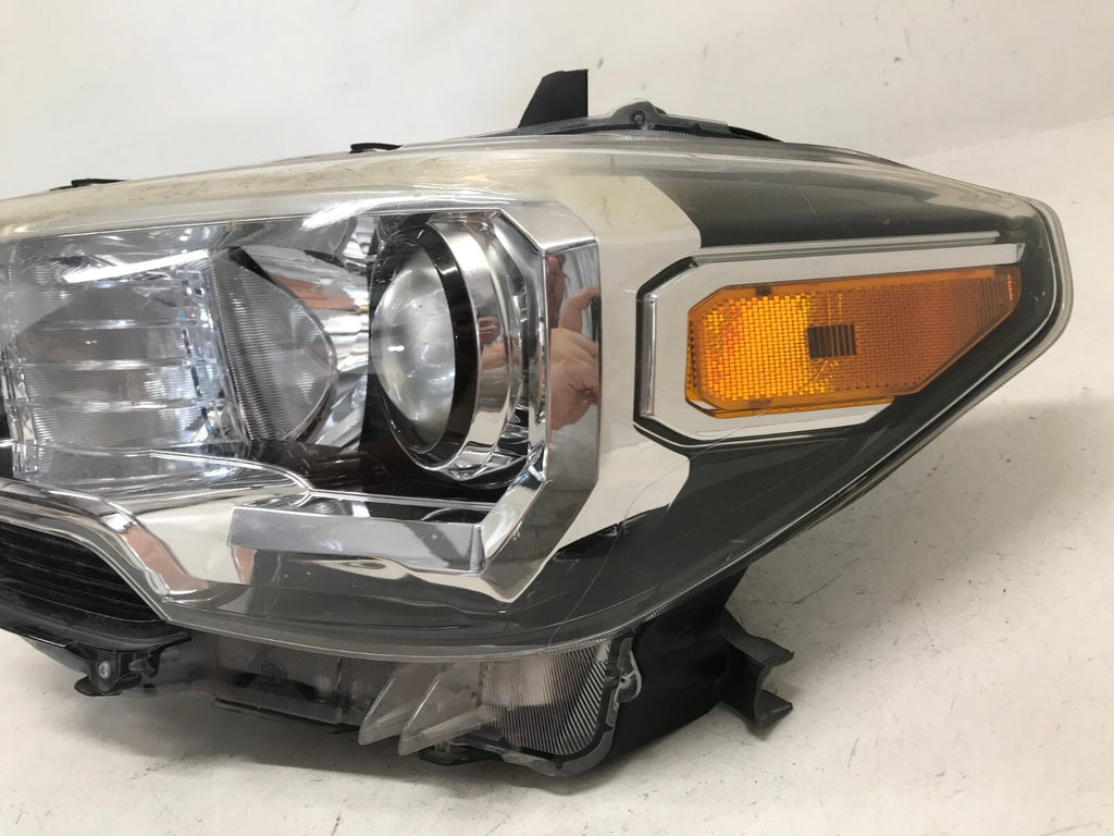 Headlight Damaged Driver LH Toyota Tacoma 2016-2021 8115004250 OEM