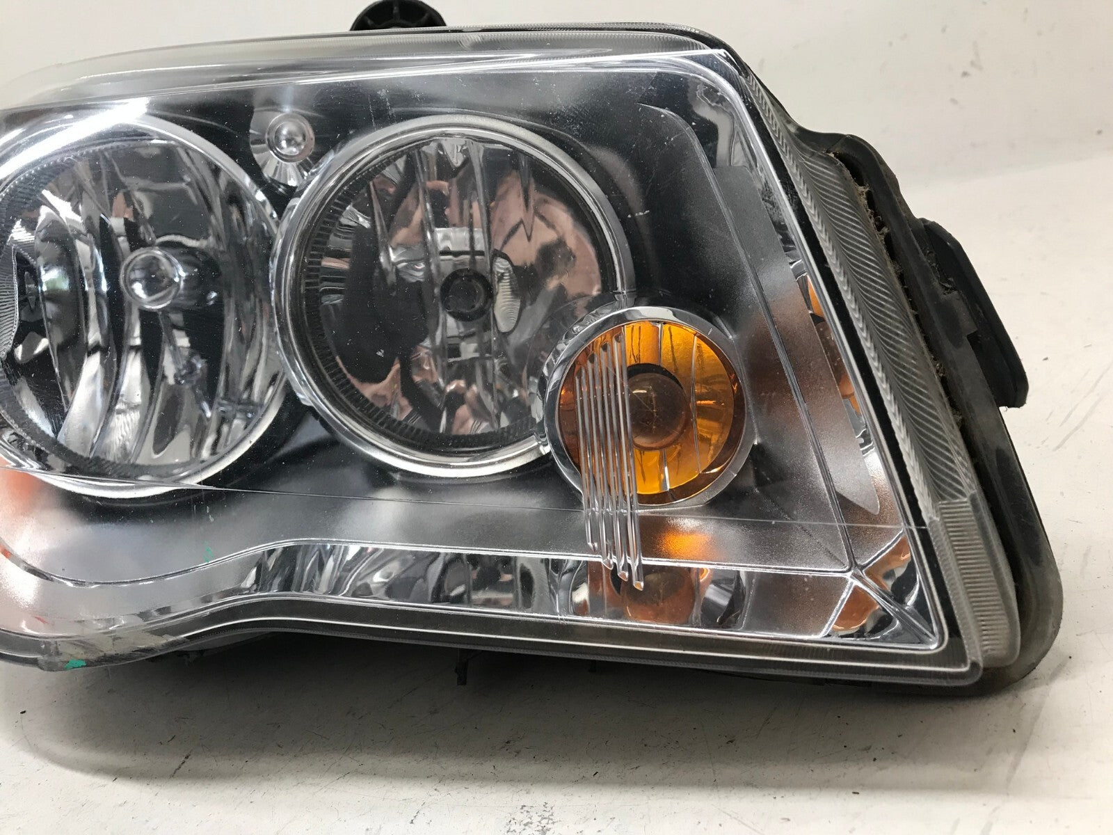Headlight Damaged Right RH 08-16 Chrysler Town & Co 11-20 Caravan 5113336AG OEM