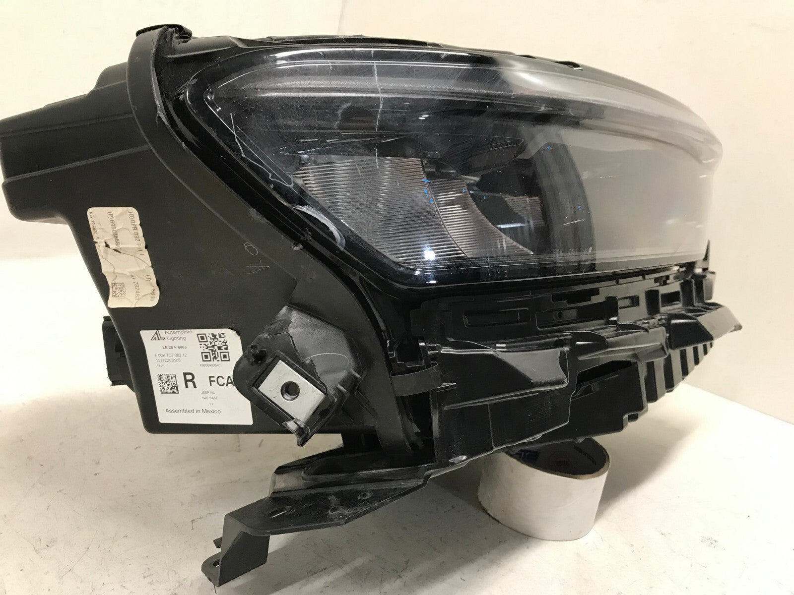 Headlight Damaged RH Right 2022-2023 Jeep Grand Cherokee Base LED 68584658AC OEM