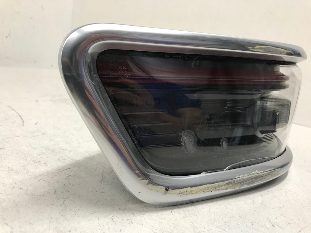 Tail light Damaged Driver LH Left 2022 Jeep Grand Wagoneer 68340919AC OEM
