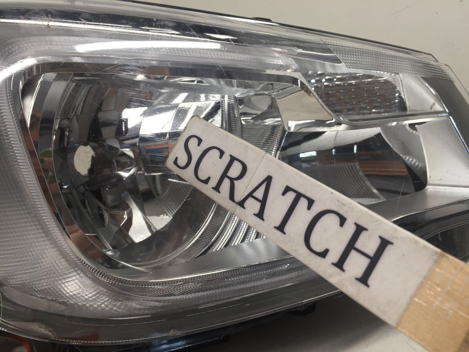 Headlight Damaged Halogen Right Passenger Kia Forester 2017 2018 84001SG280 OEM