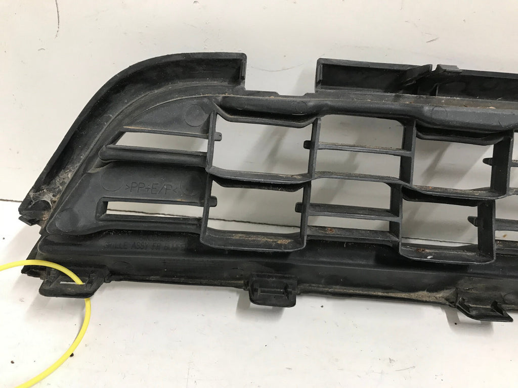 Grill Grille 2013-2015 Mitsubishi Outlander 6402A318 OEM