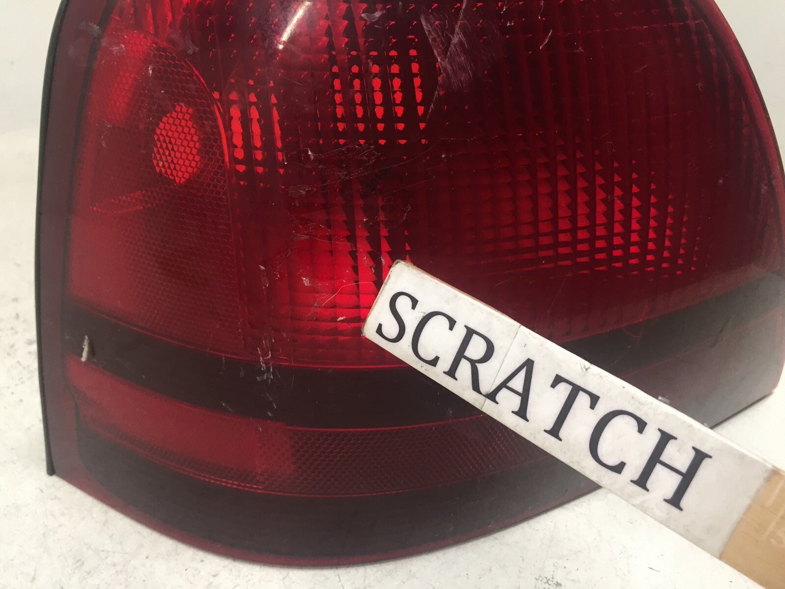 Tail light Damaged Lamp Left Driver Side LH Mercury Grand Marquis 2003-2011 OEM