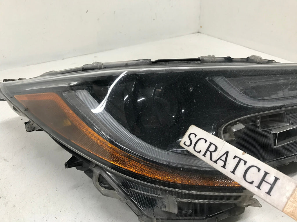 Headlight Damaged Right RH Toyota Corolla LE XLE Sedan 20-2021 81110-02S30 OEM
