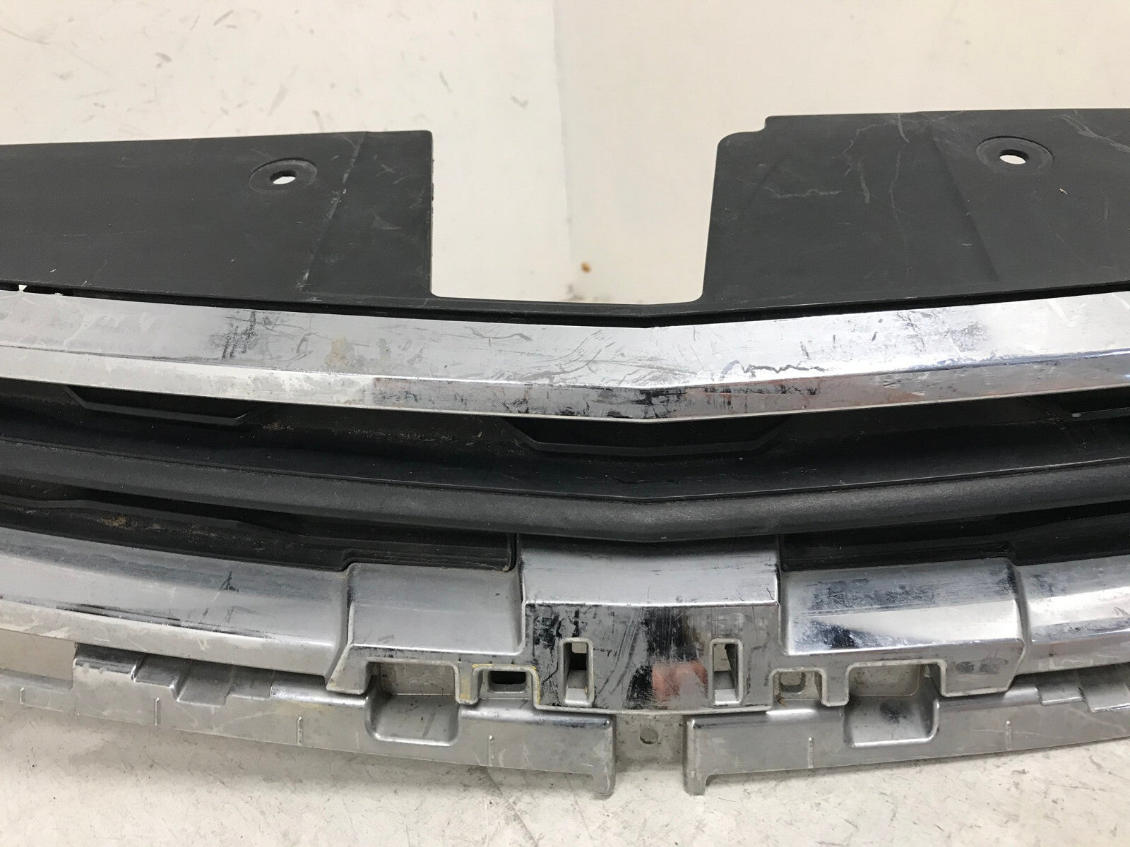 Grille Grill Chevrolet Cruze 2015 2016 95405340 OEM