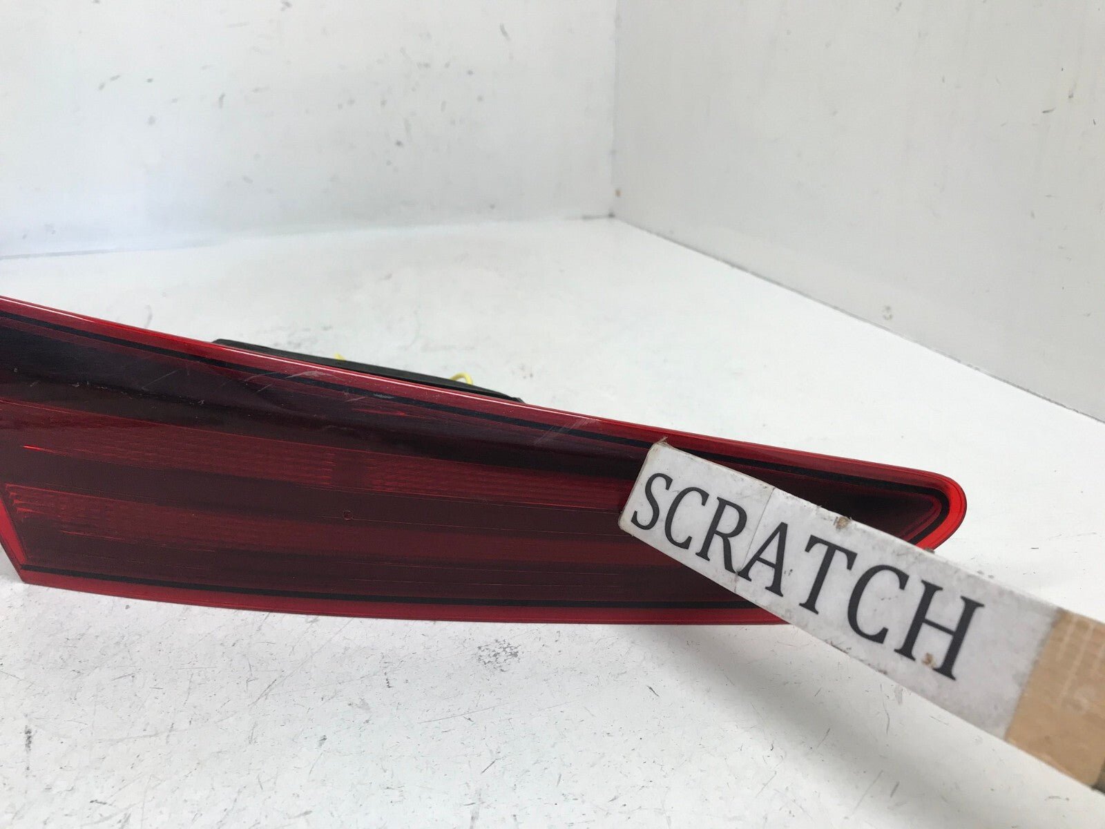 Tail light Damaged LH Driver 2019 - 2020 Hyundai Elantra 92403-F3500 OEM